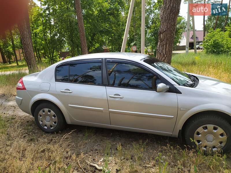 Седан Renault Megane 2007 в Буче