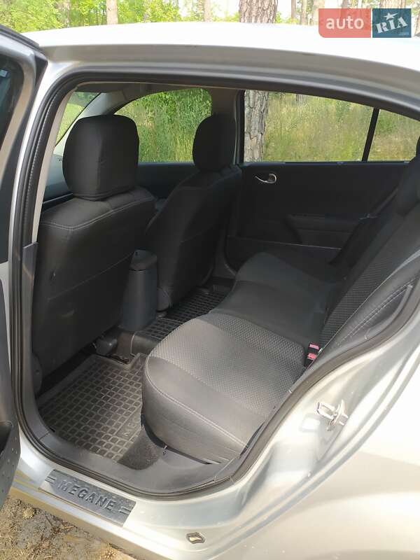 Седан Renault Megane 2007 в Буче