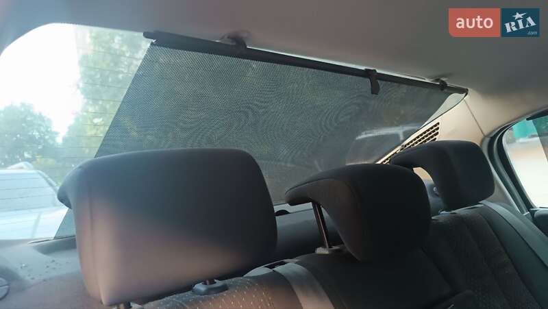 Седан Renault Megane 2004 в Теплодаре фото 6 Седан Renault Megane 2004 в Теплодаре