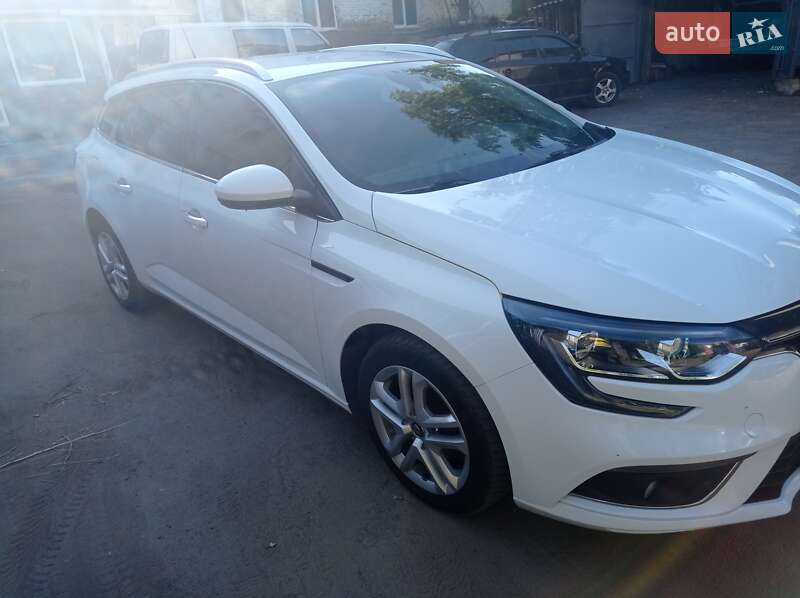 Универсал Renault Megane 2018 в Прилуках фото 6 Универсал Renault Megane 2018 в Прилуках