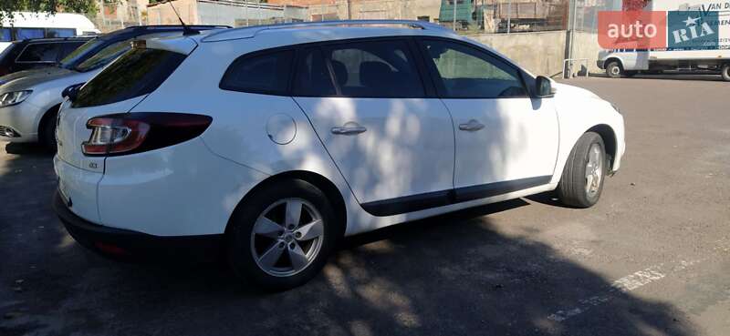 Универсал Renault Megane 2011 в Ровно фото 14 Универсал Renault Megane 2011 в Ровно