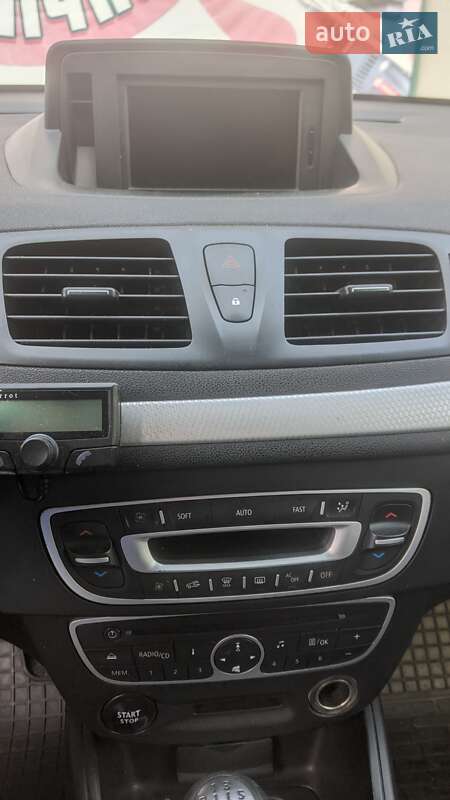 Универсал Renault Megane 2011 в Ровно фото 16 Универсал Renault Megane 2011 в Ровно