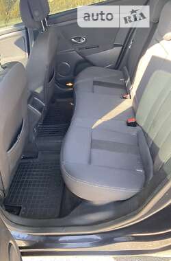 Универсал Renault Megane 2010 в 