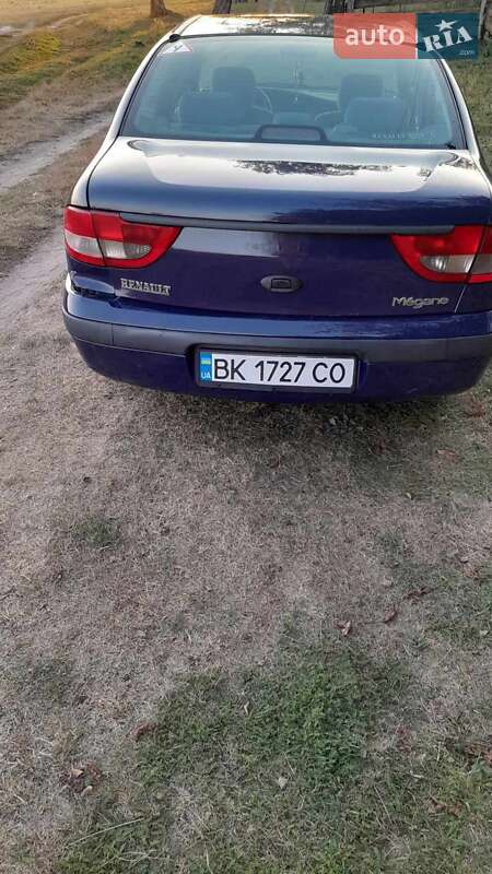 Седан Renault Megane 2000 в Кременце