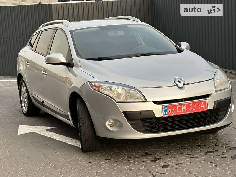 Универсал Renault Megane 2010 в 
