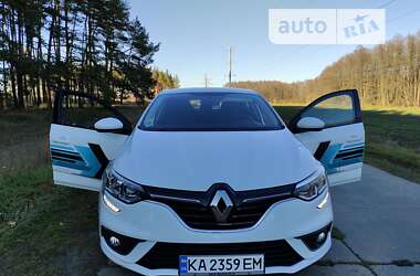 Хэтчбек Renault Megane 2016 в Миргороде