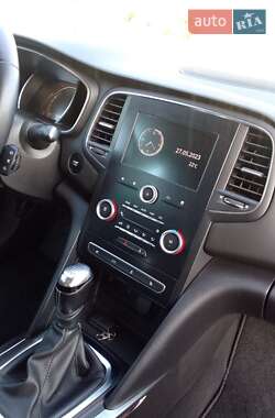 Универсал Renault Megane 2016 в 
