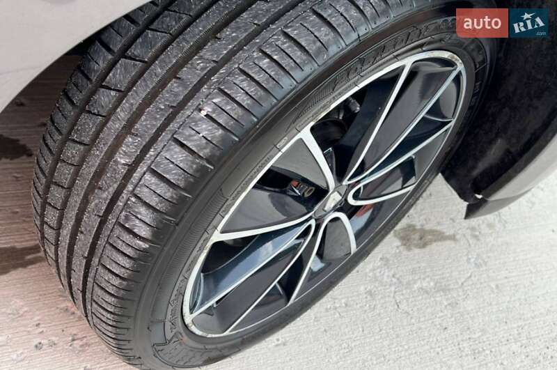 Хетчбек Renault Megane 2013 в Вишневому