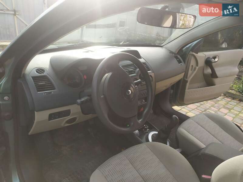 Седан Renault Megane 2006 в Києві фото 12 Седан Renault Megane 2006 в Києві