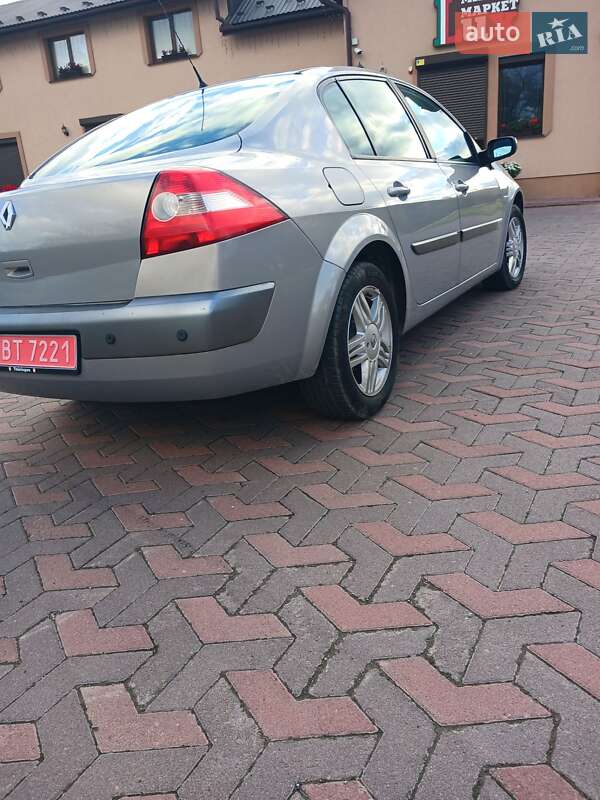 Седан Renault Megane 2004 в Надворной фото 7 Седан Renault Megane 2004 в Надворной