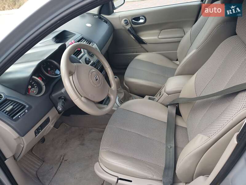 Седан Renault Megane 2004 в Надворной фото 12 Седан Renault Megane 2004 в Надворной