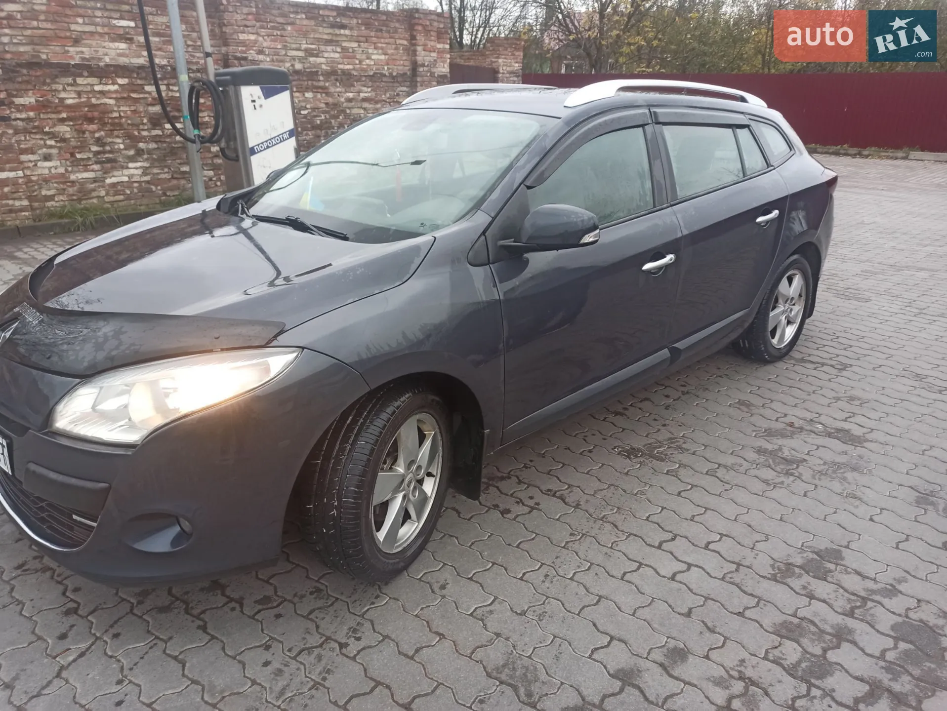 2010 Renault Megane - мініатюра 8