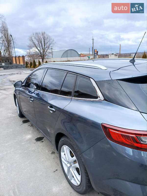 Универсал Renault Megane 2017 в Благовещенском фото 5 Универсал Renault Megane 2017 в Благовещенском