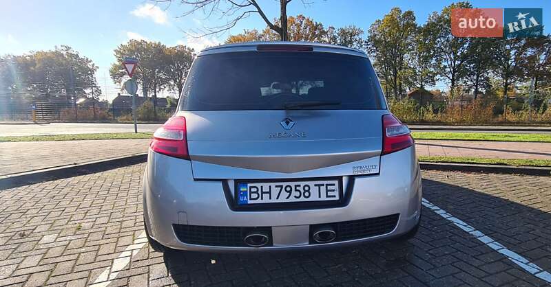 Хэтчбек Renault Megane 2006 в Захарьевке фото 6 Хэтчбек Renault Megane 2006 в Захарьевке