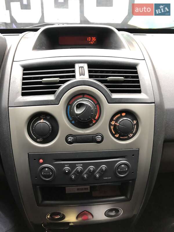Седан Renault Megane 2003 в Харькове фото 8 Седан Renault Megane 2003 в Харькове