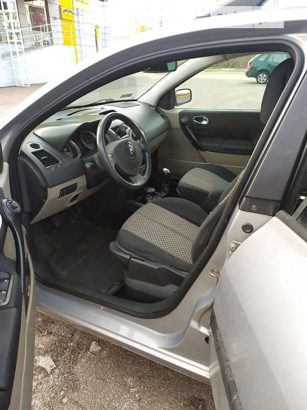 Универсал Renault Megane 2004 в Чернигове фото 6 Универсал Renault Megane 2004 в Чернигове