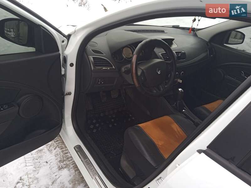 Хетчбек Renault Megane 2013 в Мостиській фото 5 Хетчбек Renault Megane 2013 в Мостиській