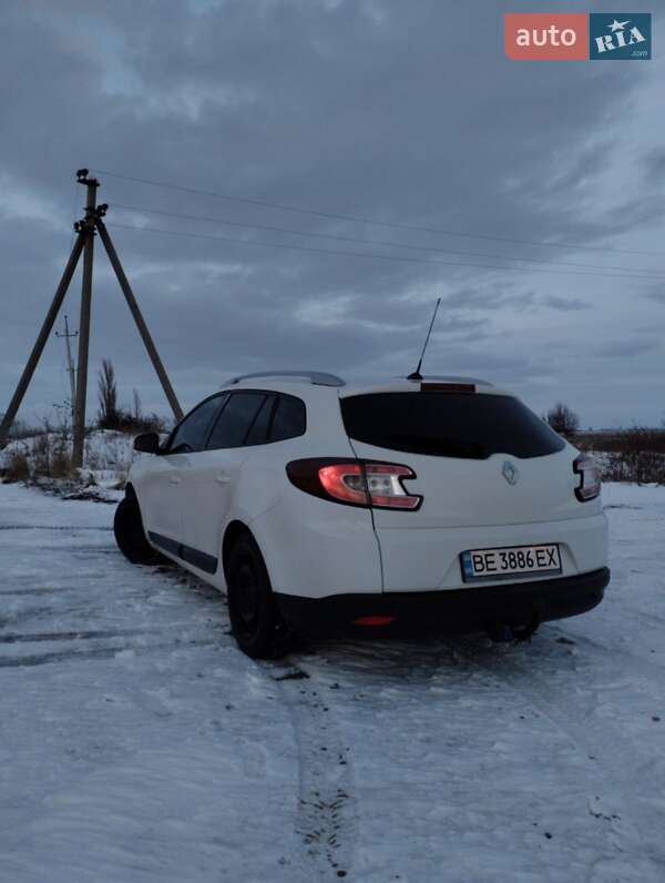 Универсал Renault Megane 2011 в Братском