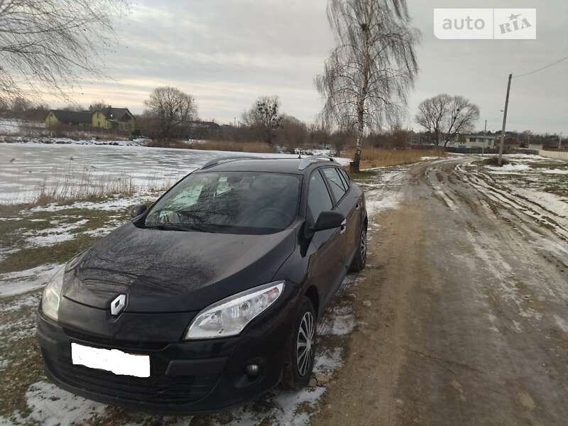 Универсал Renault Megane 2011 в Нетешине