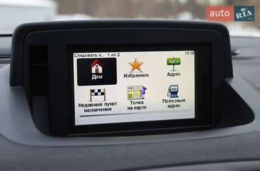 Хетчбек Renault Megane 2012 в 