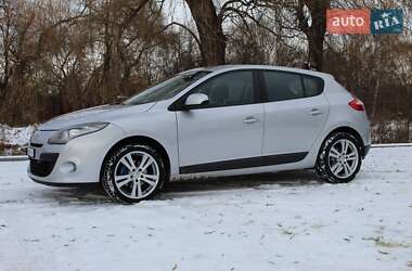 Хетчбек Renault Megane 2012 в 