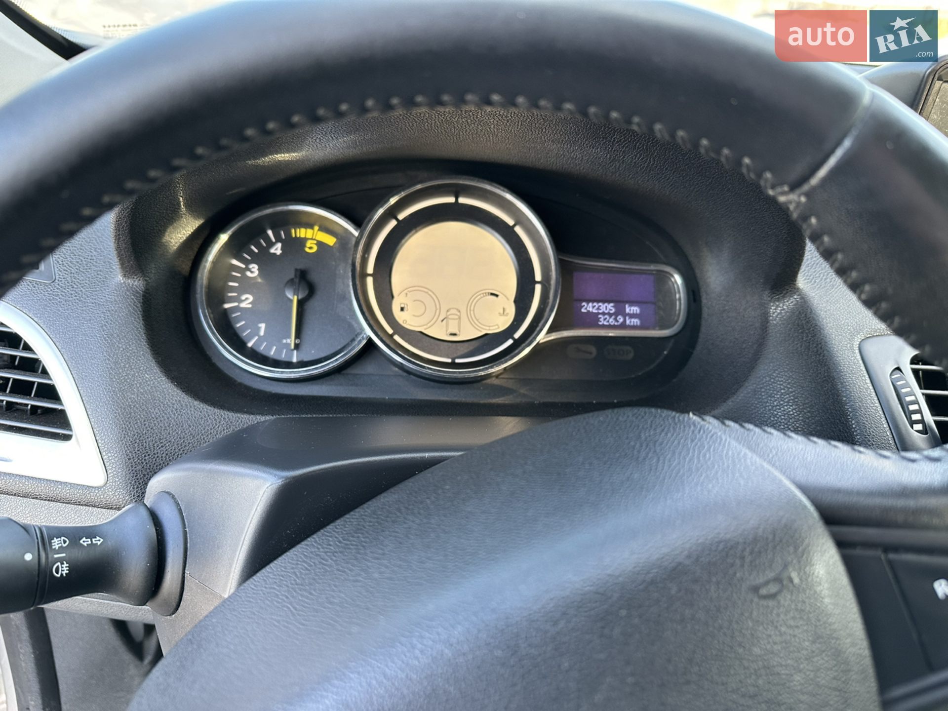 2014 Renault Megane - мініатюра 13
