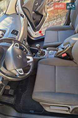 Хэтчбек Renault Megane 2012 в 