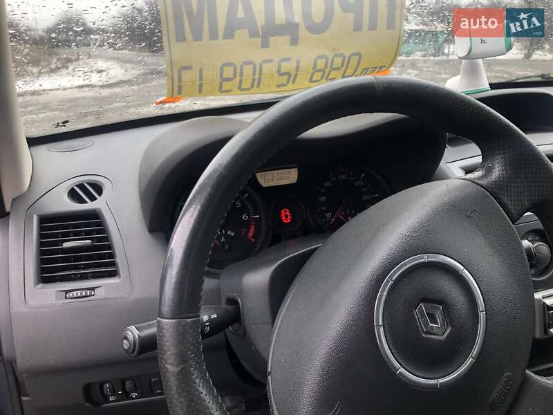 Седан Renault Megane 2006 в Царичанці