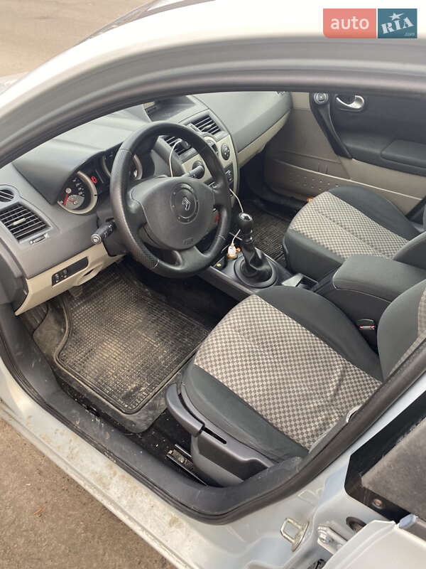 Хэтчбек Renault Megane 2004 в Черкассах фото 10 Хэтчбек Renault Megane 2004 в Черкассах