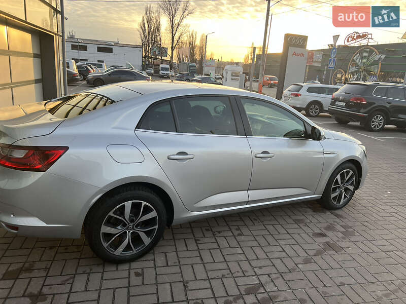 Хэтчбек Renault Megane 2017 в Киеве