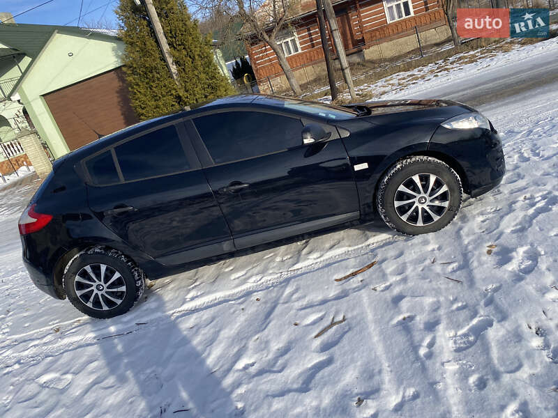 Хэтчбек Renault Megane 2012 в Старом Самборе