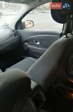 Универсал Renault Megane 2011 в 