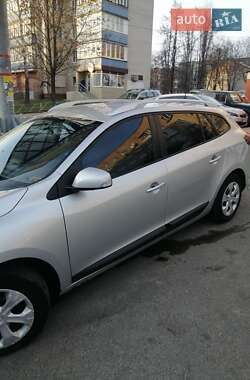 Универсал Renault Megane 2011 в 