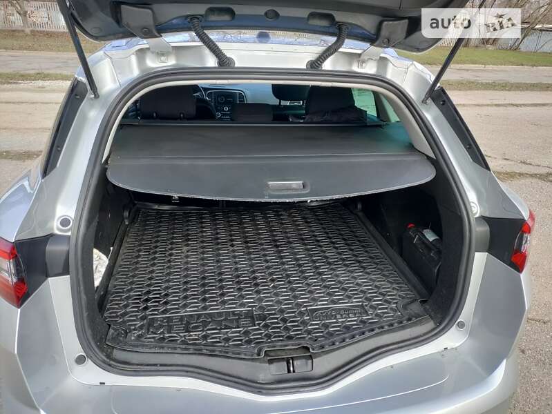 Универсал Renault Megane 2017 в Запорожье фото 15 Универсал Renault Megane 2017 в Запорожье