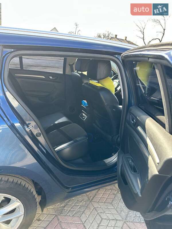 Универсал Renault Megane 2016 в Краснограде