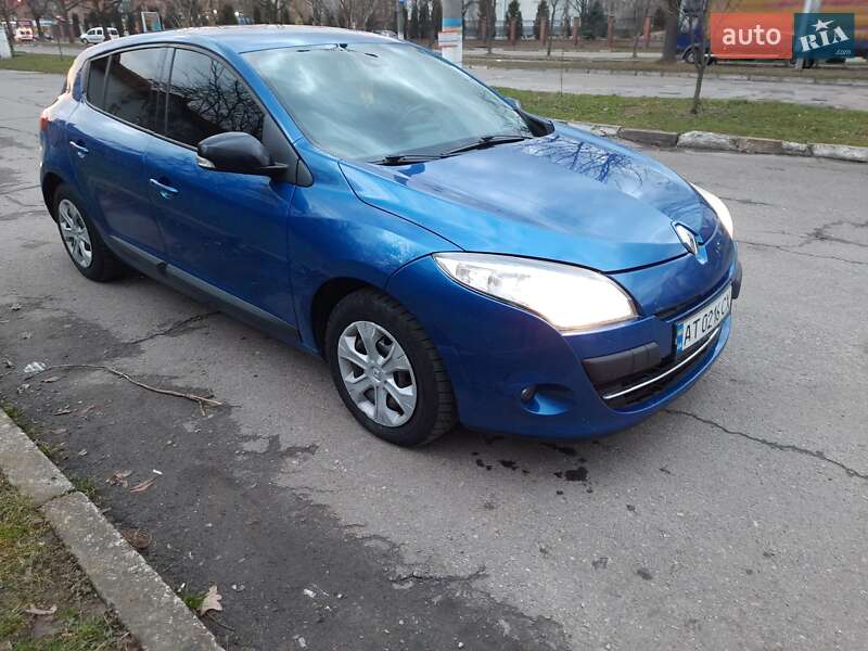 Хэтчбек Renault Megane 2011 в Калуше