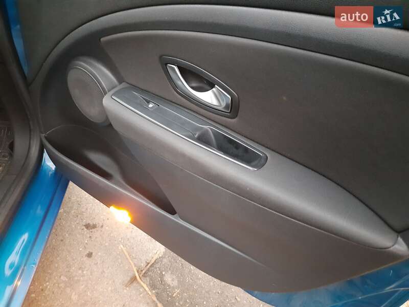 Хэтчбек Renault Megane 2011 в Калуше