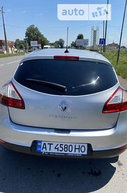 Хэтчбек Renault Megane 2014 в Снятине