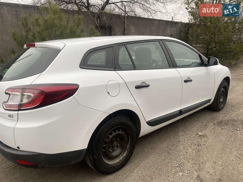 Универсал Renault Megane 2011 в Днепре фото 4 Универсал Renault Megane 2011 в Днепре