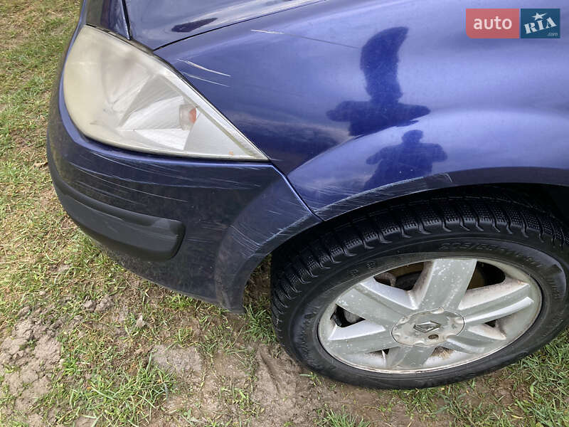 Хэтчбек Renault Megane 2004 в Рахове