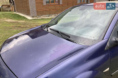 Хэтчбек Renault Megane 2004 в Рахове