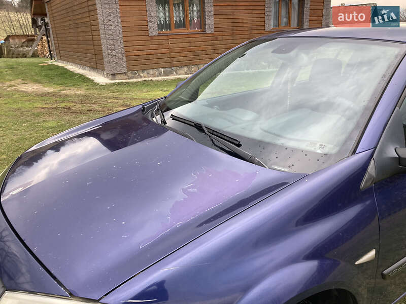 Хэтчбек Renault Megane 2004 в Рахове