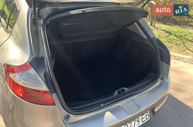 Хетчбек Renault Megane 2009 в 