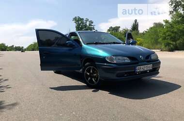 Седан Renault Megane 1997 в Киеве