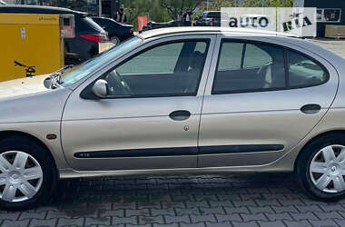 Седан Renault Megane 2000 в Черновцах