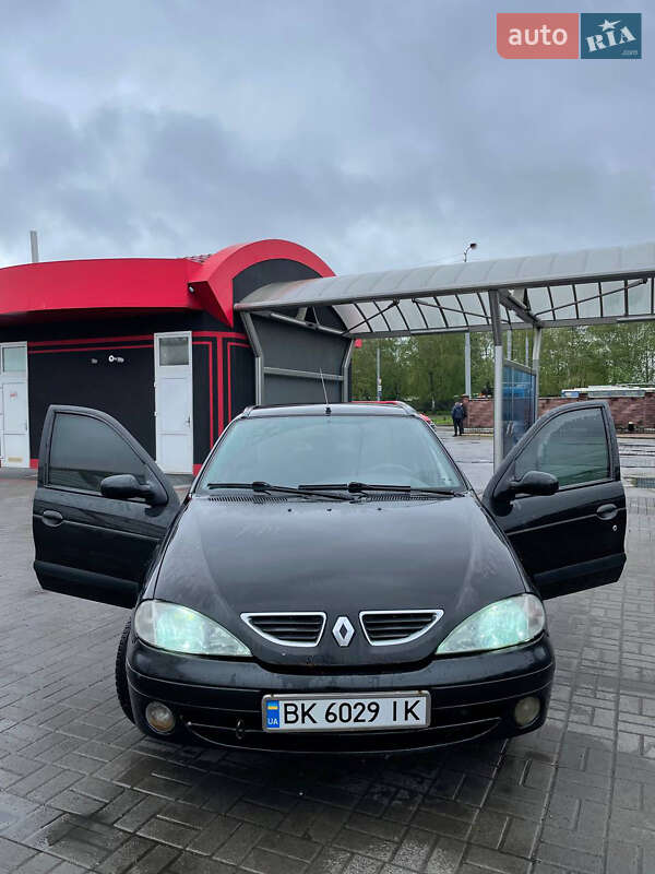 Седан Renault Megane 2003 в Ровно