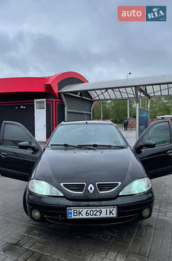 Седан Renault Megane 2003 в 