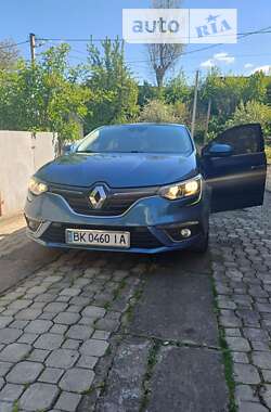 Хэтчбек Renault Megane 2017 в Дубно