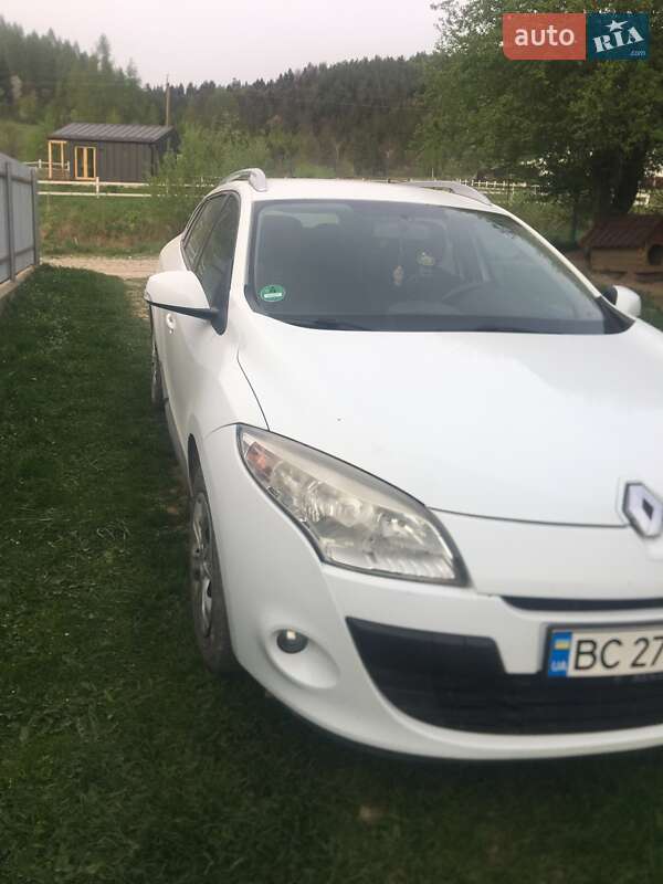 Универсал Renault Megane 2010 в Бориславе