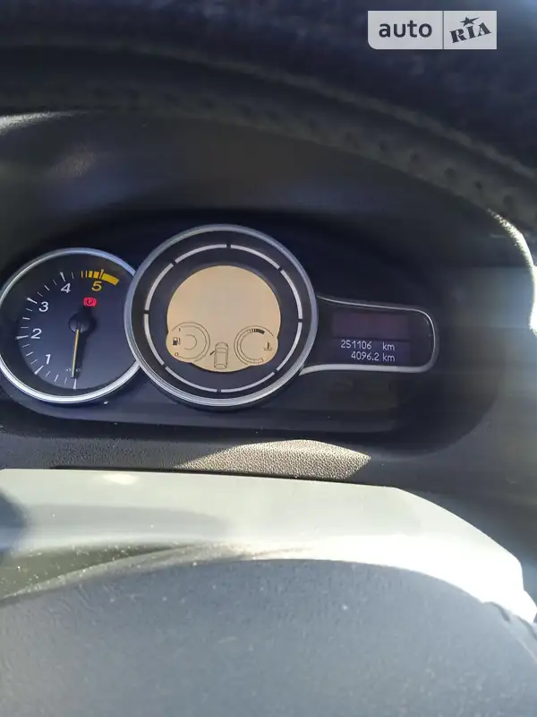 Renault Megane 2011 VIN VF1KZ1A0545593962 фото оголошення 25 з 94